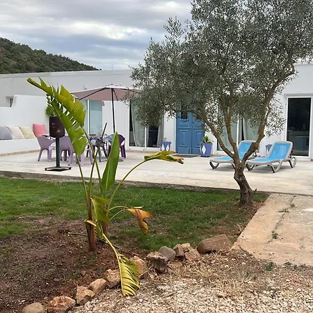 Casa Lourenco * סילבס